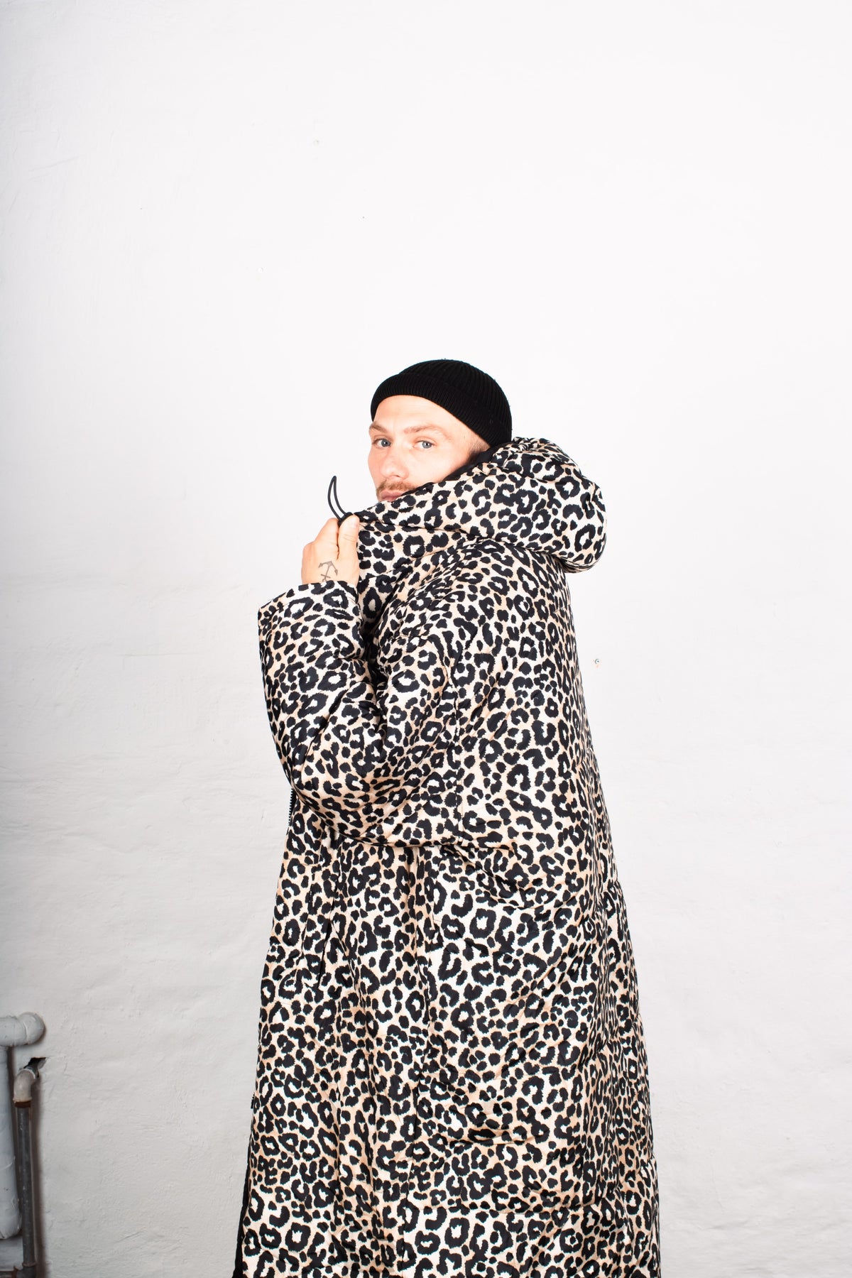 SNOW LEOPARD
